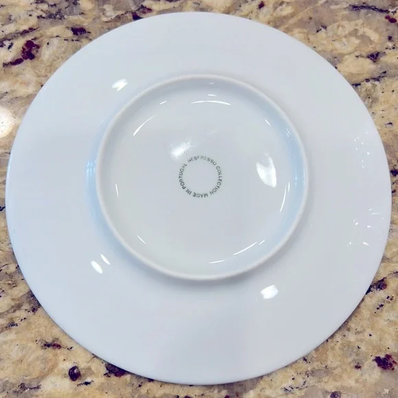 NESPRESSO LUNGO & ESPRESSO CUPS AND SAUCER - Picture 4 of 4